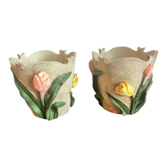 Pair Of Handpainted Tulip Planters 3D Resin Design Vintage Style 3"T X 3" Dia - Picture 1 of 7